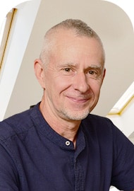 IT HILFE Teammitglied – IT-Experte für professionelle IT-Dienstleistungen